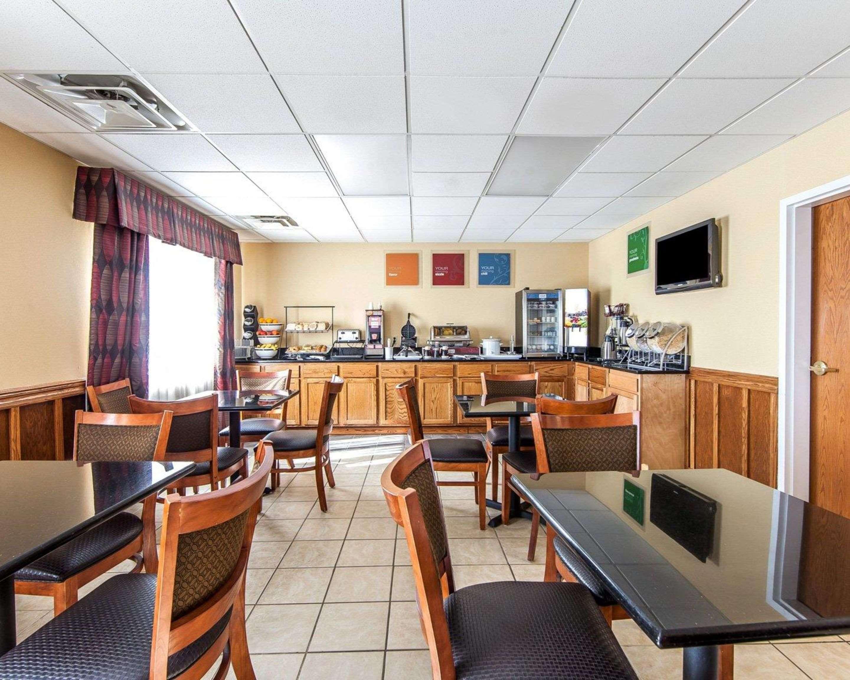 Quality Inn Seaman Dış mekan fotoğraf