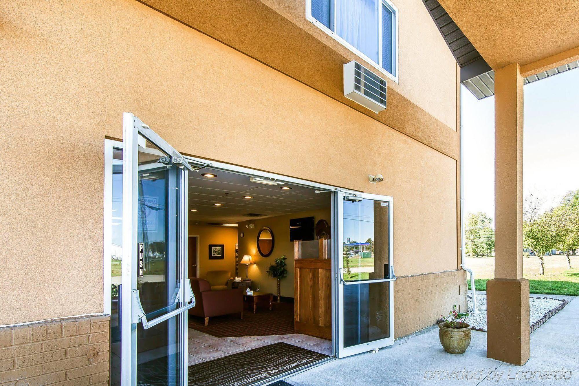 Quality Inn Seaman Dış mekan fotoğraf