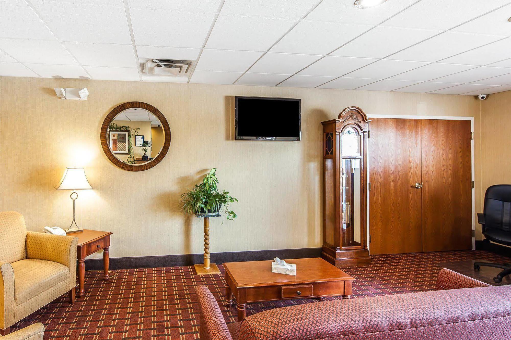 Quality Inn Seaman Dış mekan fotoğraf