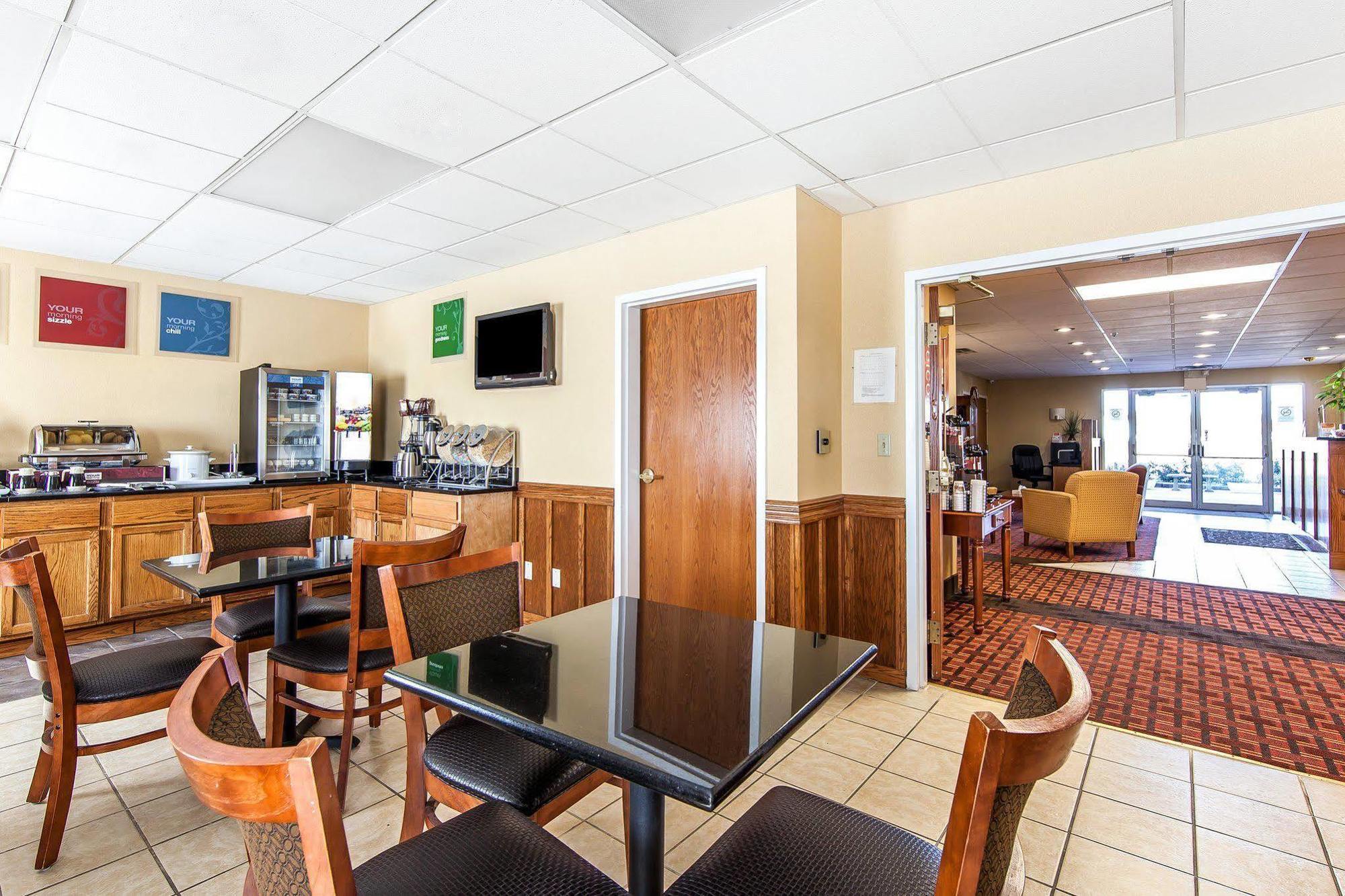 Quality Inn Seaman Dış mekan fotoğraf