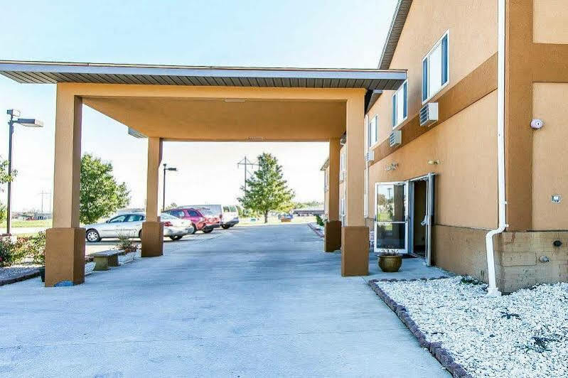 Quality Inn Seaman Dış mekan fotoğraf